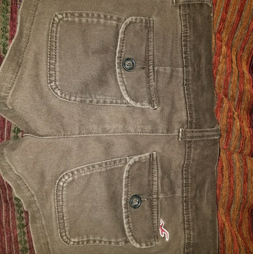 Shorts. - Picture 3 of 3